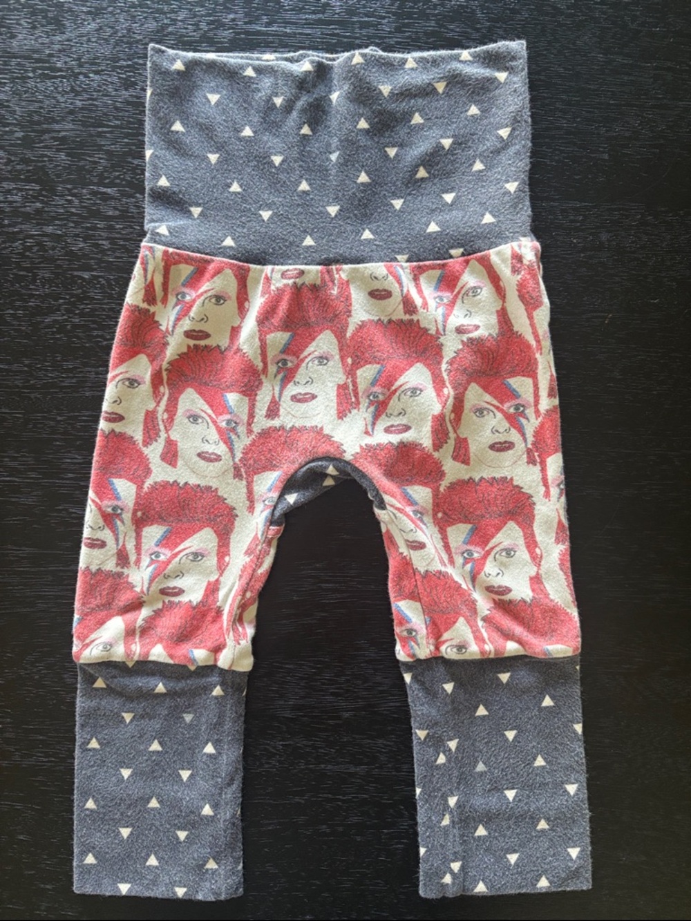 Baby Size 3-12 Month Ziggy Stardust David Bowie Leggings - Red & Blue
